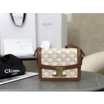 CELINE Triumphal Arch Old Flower Tofu Bun Model: 188882