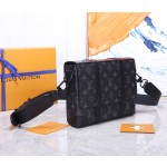 Louis Vuitton M45727 This small cuboid Trunk messenger bag