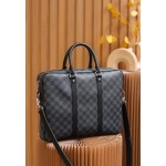 Louis Vuitton 𝐏𝐎𝐑𝐓𝐄 𝐃𝐎𝐂𝐔𝐌𝐄𝐍𝐓𝐒 𝐕𝐎𝐘𝐀𝐆𝐄 Briefcase M41478