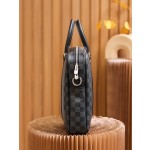 Louis Vuitton 𝐏𝐎𝐑𝐓𝐄 𝐃𝐎𝐂𝐔𝐌𝐄𝐍𝐓𝐒 𝐕𝐎𝐘𝐀𝐆𝐄 Briefcase M41478