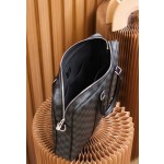 Louis Vuitton 𝐏𝐎𝐑𝐓𝐄 𝐃𝐎𝐂𝐔𝐌𝐄𝐍𝐓𝐒 𝐕𝐎𝐘𝐀𝐆𝐄 Briefcase M41478