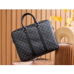 Louis Vuitton 𝐏𝐎𝐑𝐓𝐄 𝐃𝐎𝐂𝐔𝐌𝐄𝐍𝐓𝐒 𝐕𝐎𝐘𝐀𝐆𝐄 Briefcase M41478