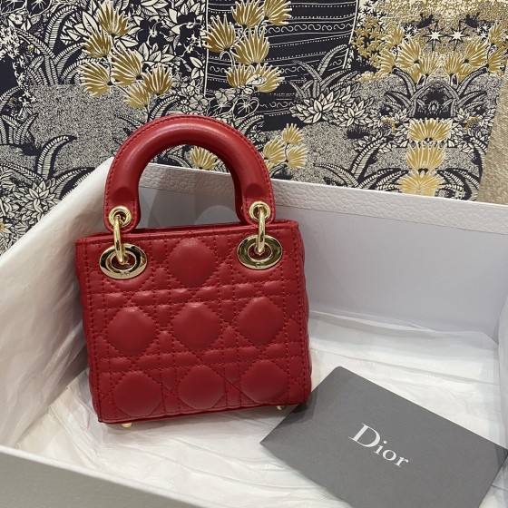 Dior Lady's new micro collection