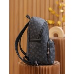 Louis Vuitton 𝘿𝙄𝙎𝘾𝙊𝙑𝙀𝙍𝙔 Backpack M43186