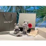 Christmas ROSEONLY Hip Hop Cat Holding Rose