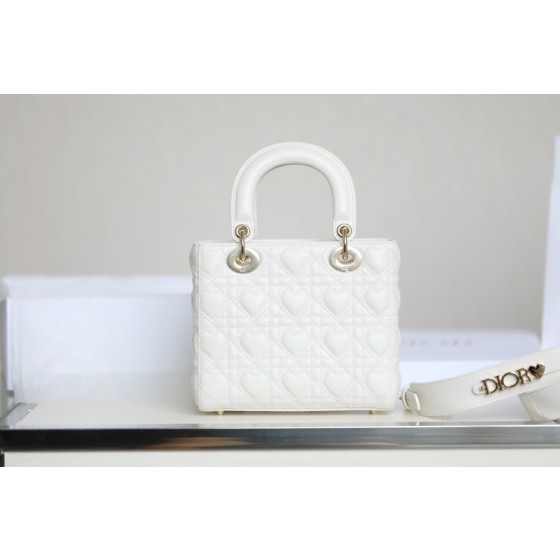 Dior Lady four compartments Tanabata section white ▫️DR-091