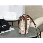 CELINE 𝗧𝗿𝗶𝗼𝗺𝗽𝗵𝗲𝗠𝗶𝗻𝗶 Mini bucket model: 10H492