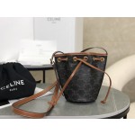 CELINE 𝗧𝗿𝗶𝗼𝗺𝗽𝗵𝗲𝗠𝗶𝗻𝗶 Mini bucket model: 10H492
