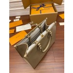 Louis Vuitton tote bag M45607