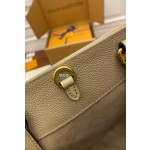 Louis Vuitton tote bag M45607