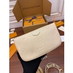 Louis Vuitton M80447