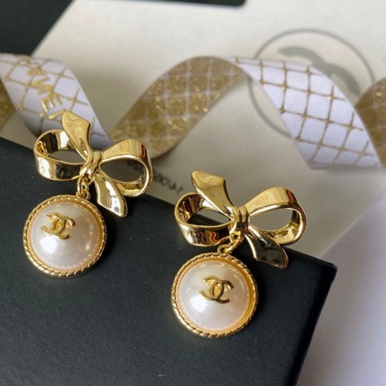 CHANEL Earrings