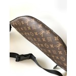Louis Vuitton DISCOVERY belt bag