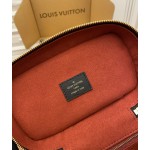Louis Vuitton M45780leather is genuine OEM Italian A-grade leather
