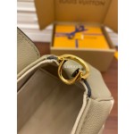 Louis Vuitton  M45836