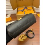 Louis Vuitton  M45813