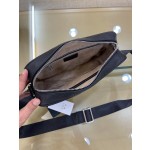 Gucci- Crossbody BagModel: 5100-4