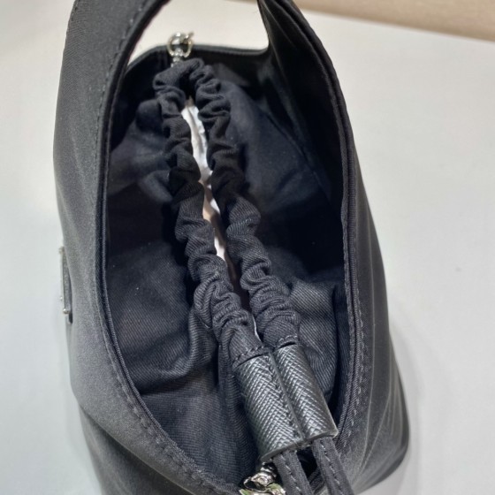 Prada vegetable basket🌟1BG036