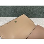 Valentino Classic Rivet Clutch Model: 1318