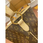 Louis Vuitton's exclusive debut model: M40352 Super Enhanced Edition