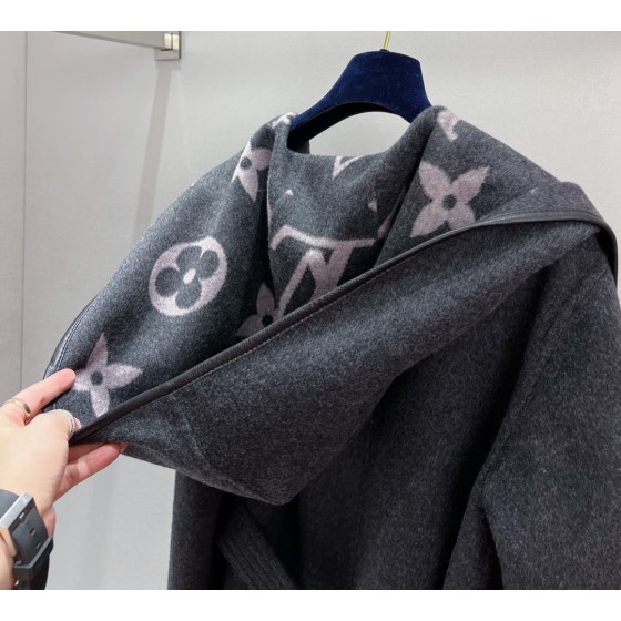 Louis Vuitton Cashmere Coat (Consult customer service to confirm size before placing a custom order)