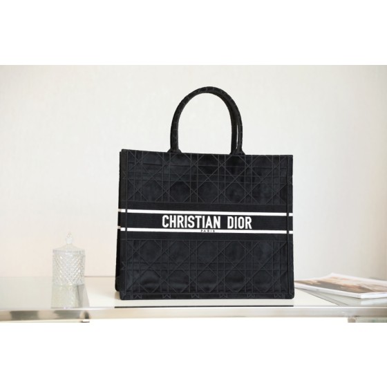 DIOR TOTE embroidered vine check black