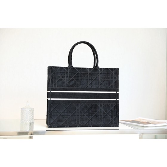 DIOR TOTE embroidered vine check black