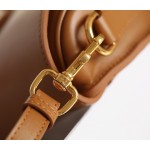 DIOR BOBBY East-West Caramel