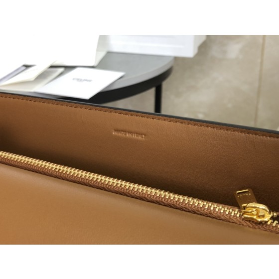 CELINE Chain Axillary Arc de Triomphe Model: 197412