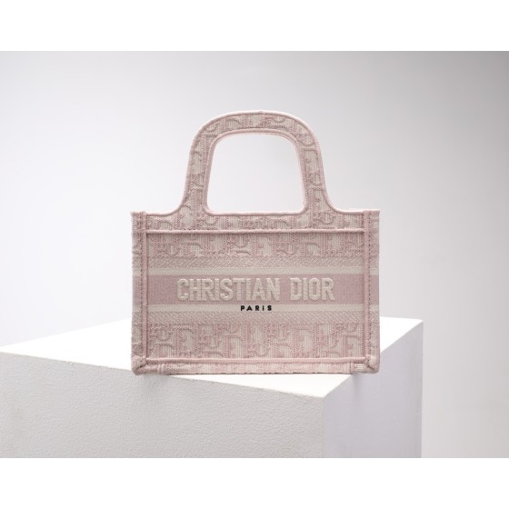 Dior   Mini Book Tote 玫瑰粉