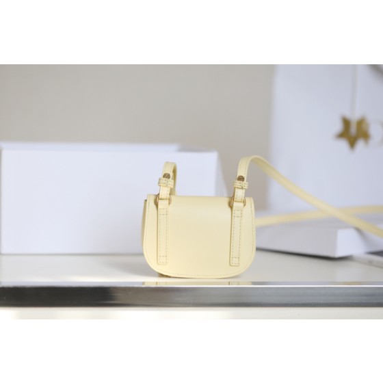 Dior Bobby Mini ✨ Light yellow DR-86