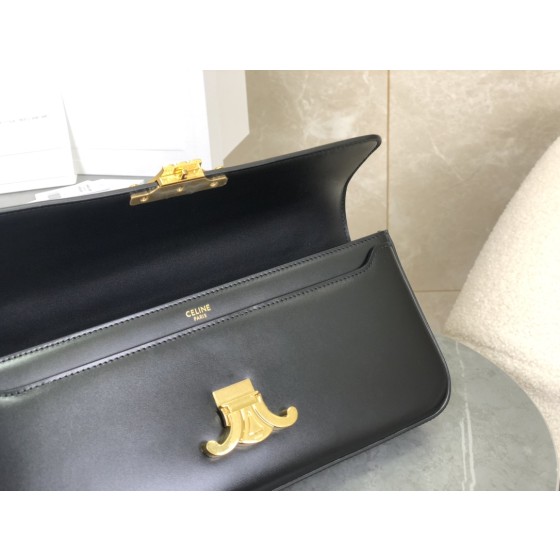 CELINE Chain Axillary Arc de Triomphe Model: 197413