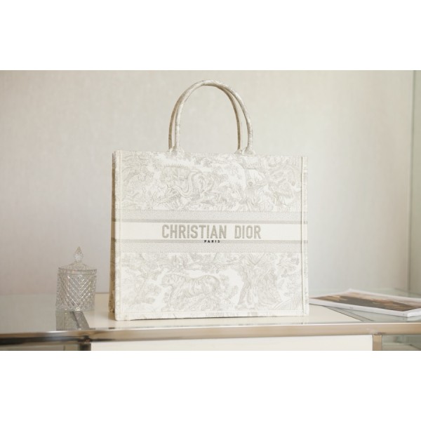 DIOR TOTE Metallic Wire Tiger