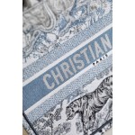 DIOR TOTE Gradient Tiger