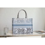 DIOR TOTE Gradient Tiger