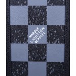 Louis Vuitton Sirius Briefcase is a continuation of the 1985 Sirius Messenger Bag