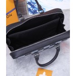 Louis Vuitton Sirius Briefcase is a continuation of the 1985 Sirius Messenger Bag