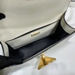 Prada flight attendant bag 🎉 1BD320