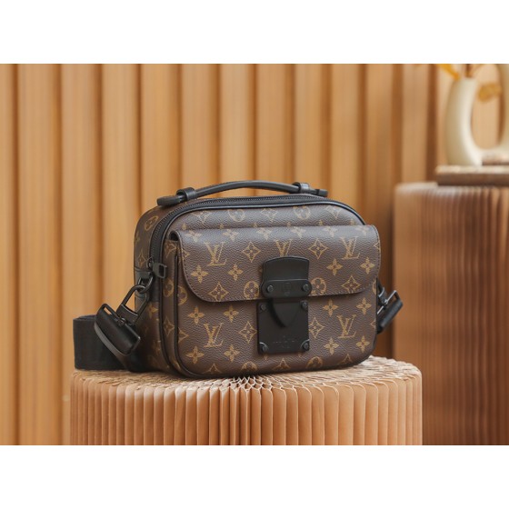 Louis Vuitton 𝐒 𝐋𝐎𝐂𝐊 messenger bag M45806