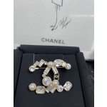 CHANEL brooch