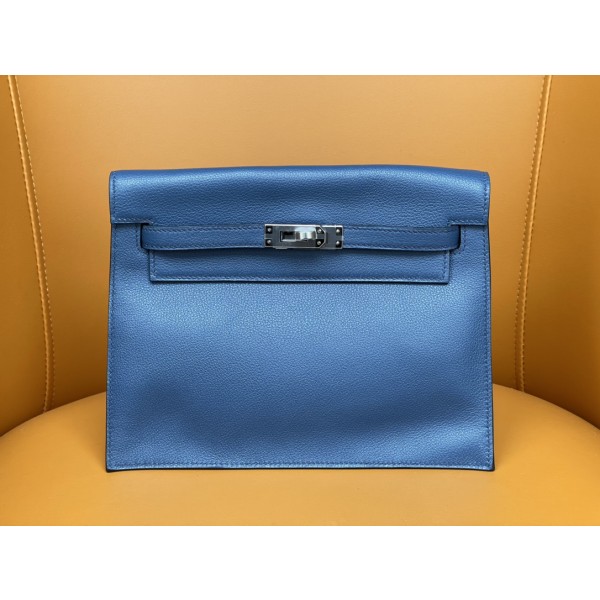 Kelly danse Prussian blue evercolor silver buckle