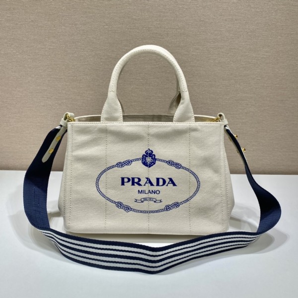 Prada's classic hit 🎉 1BG439