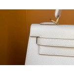 Kelly25 milkshake white epsom leather matte gold buckle