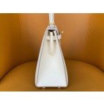 Kelly25 milkshake white epsom leather matte gold buckle