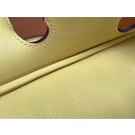 Birkin 25/30 Small chicken yellow swift skin gold buckle