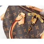 Louis Vuitton M41111 Inspired by the travel revolution of the time, Louis Vuitton's iconic design is in full effect