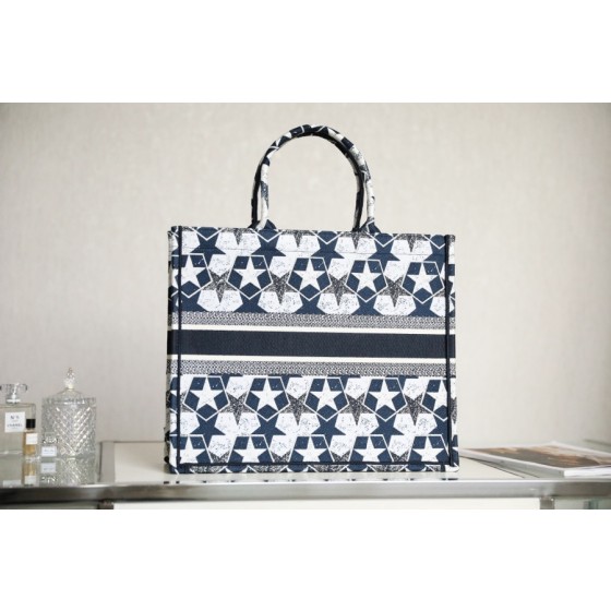 DIOR TOTE blue small five stars