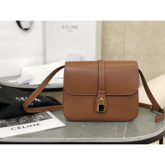𝐂𝐇𝐀𝐍𝐄𝐋 Padlock Full Leather Bag Model: 196583
