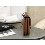 𝐂𝐇𝐀𝐍𝐄𝐋 Padlock Full Leather Bag Model: 196583