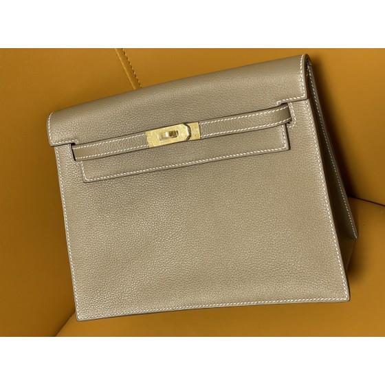 Kelly Danse elephant grey evercolor gold buckle
